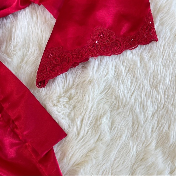 Vintage Victoria Secret Gold Label Silky Lace & Beaded Kimono Robe - Picture 5 of 9
